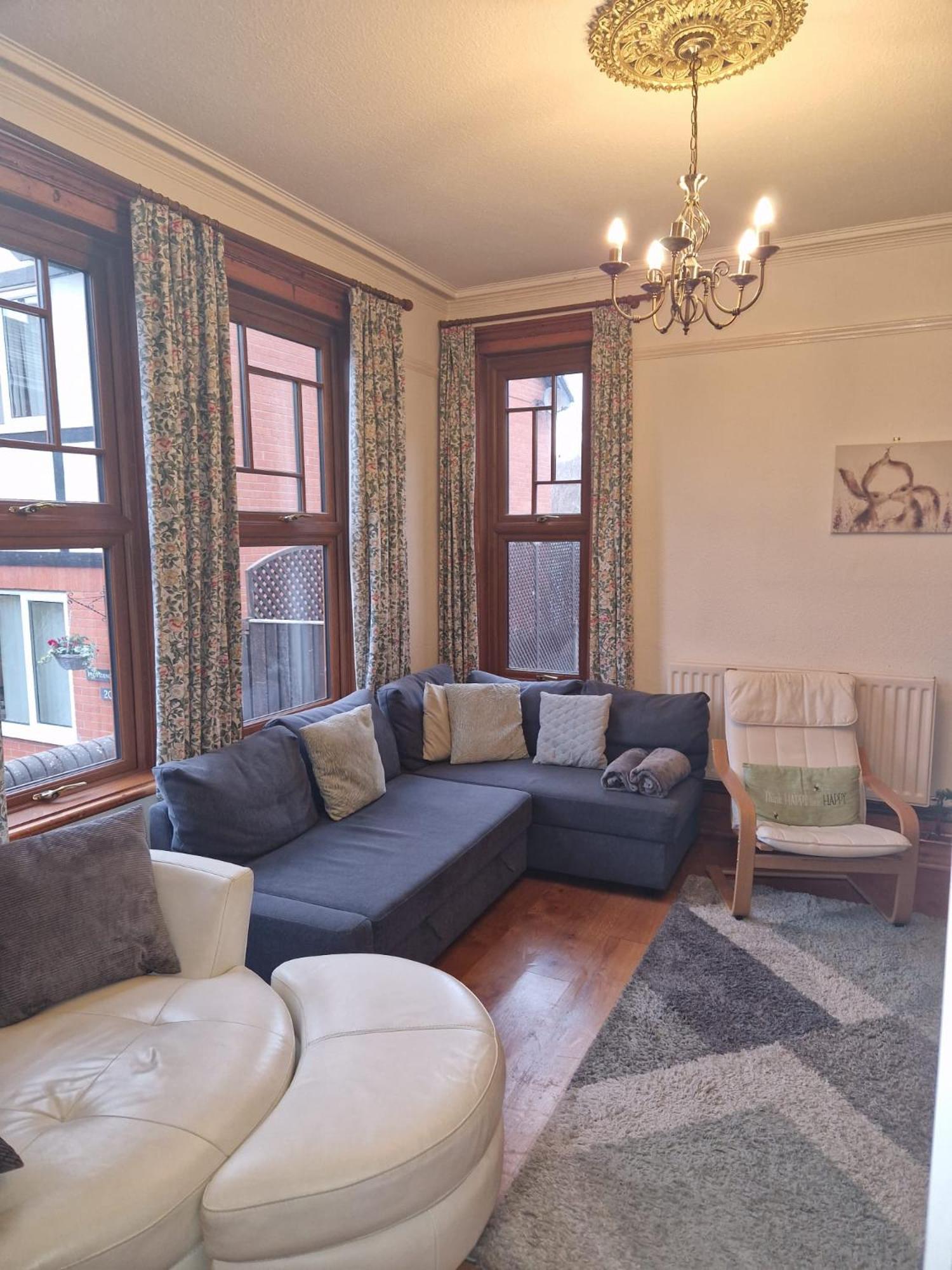 Hereford - Falcon House - Spacious 5 Bedroom House With Games Room - Sleeps 14 Guests - Great Property For Family & Friends Gathering Together - Hosted By Rentmyhouse Eksteriør billede